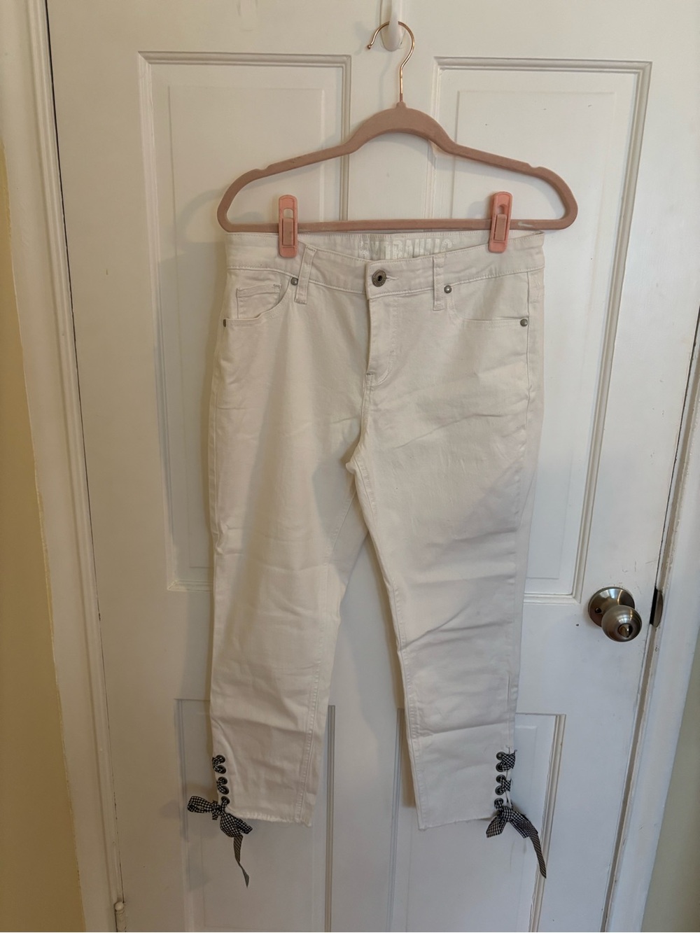 Women's White Tie-Hem Jeans Size 10